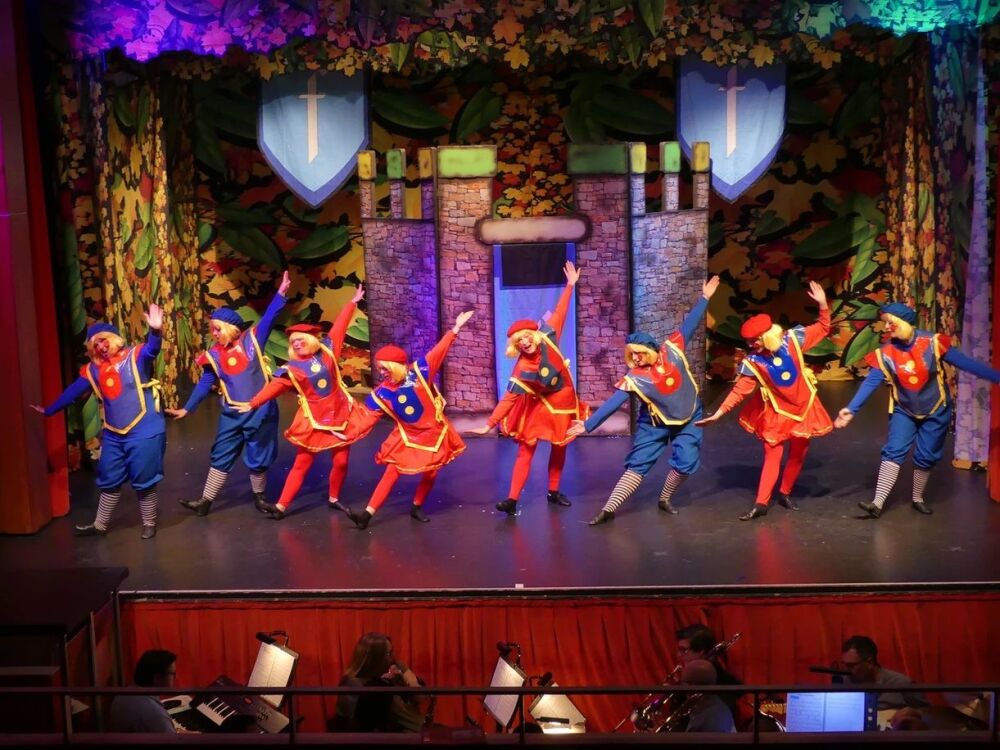 Shrek - A1 STAGE - BACKDROPS 2 - PHOTOS - 06