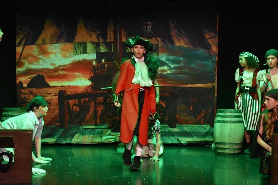 Peter Pan (b) - A1 STAGE - POP-UP FLATS 2.3m high - PHOTOS - 02