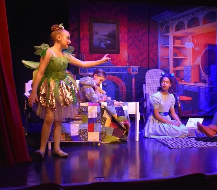 Peter Pan (b) - A1 STAGE - POP-UP FLATS 2.3m high - PHOTOS - 08