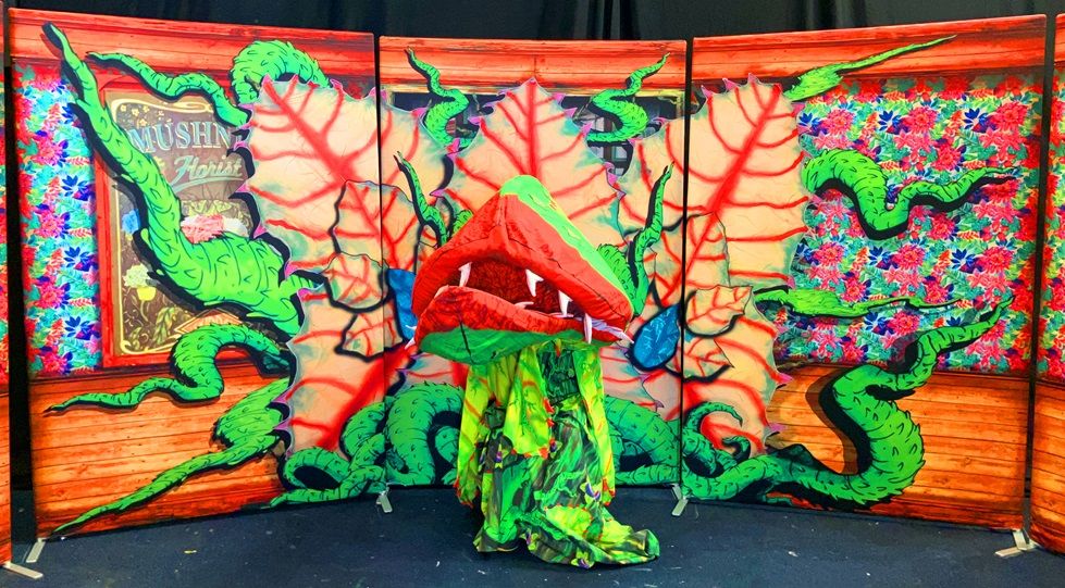 Little Shop Of Horrors - A1 STAGE - 4x Plants - Pod 4 &amp; Flats E Sitting o