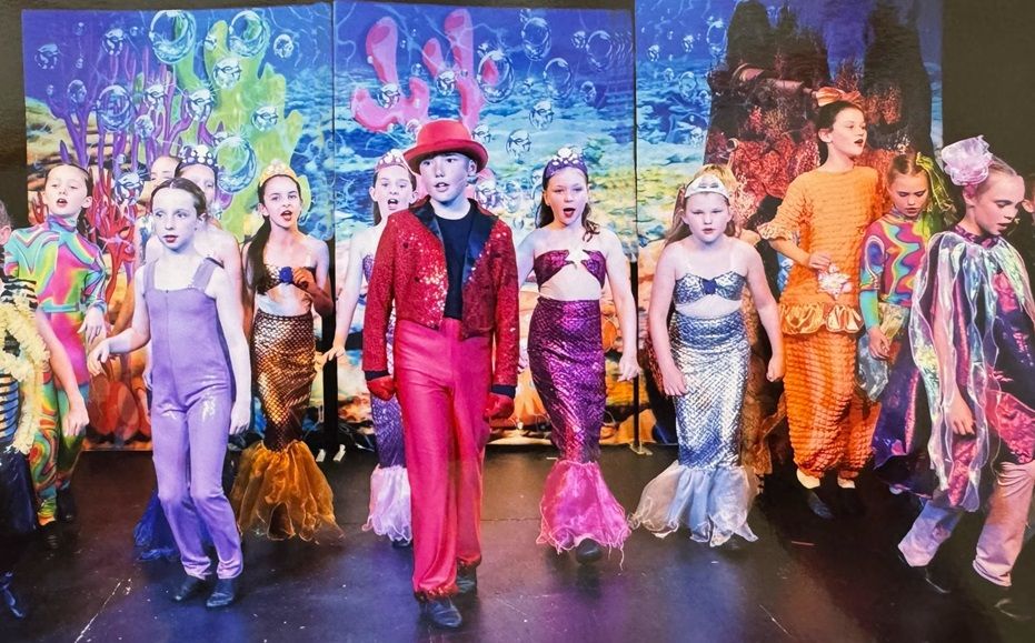 Little Mermaid - A1 STAGE - POP-UP FLATS 2.3m high - PHOTOS - 14