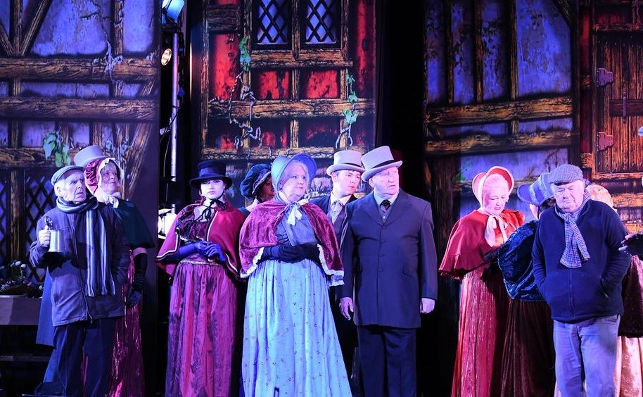 Scrooge - A1 STAGE - POP-UP FLATS 2.3m high - PHOTOS - 12