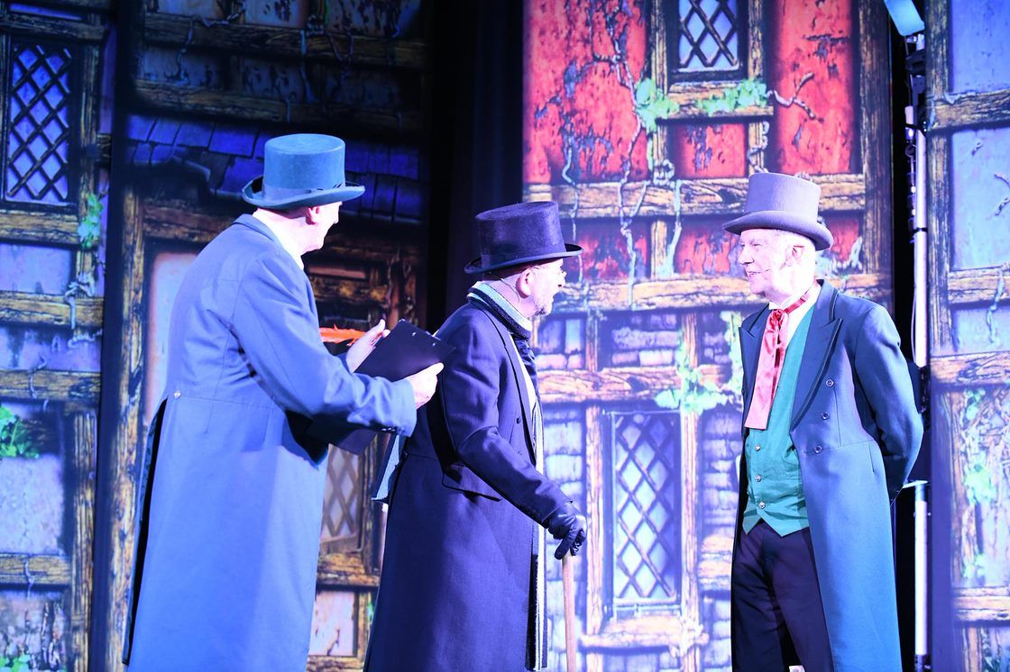 Scrooge - A1 STAGE - POP-UP FLATS 2.3m high - PHOTOS - 26