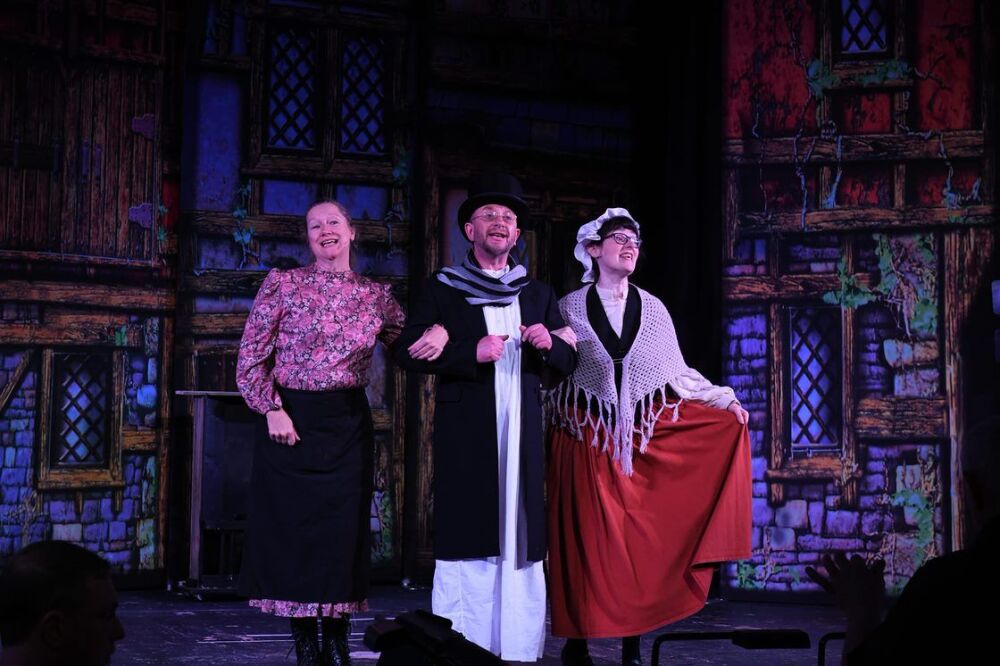 Scrooge - A1 STAGE - POP-UP FLATS 2.3m high - PHOTOS - 32