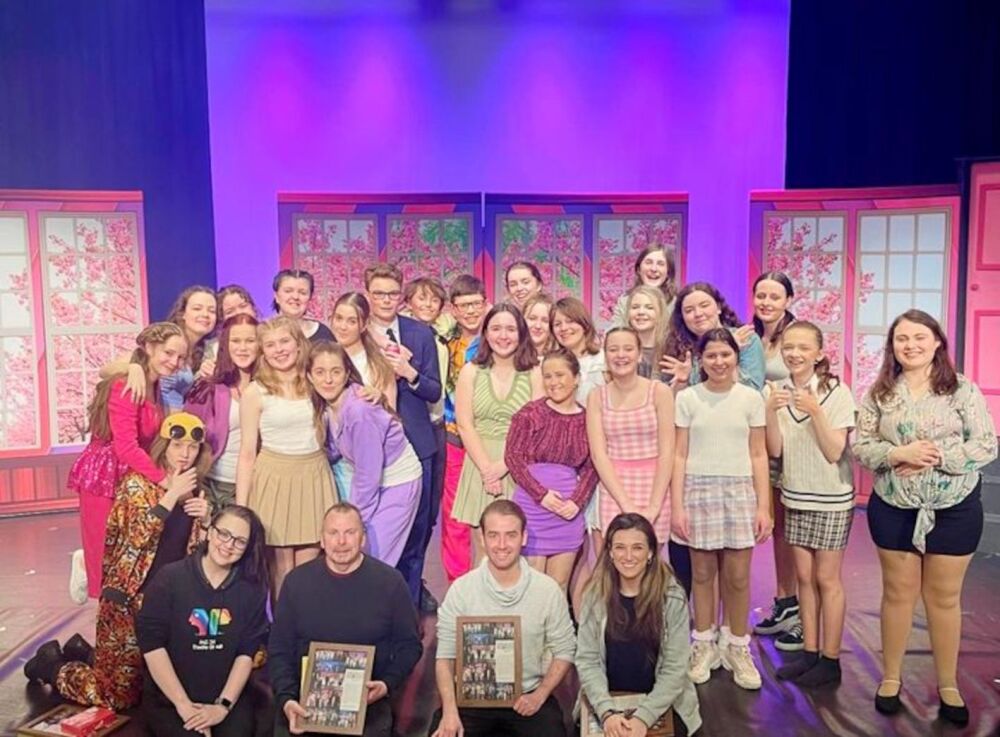 Legally Blonde - A1 STAGE - POP-UP FLATS 2.3m high - PHOTOS - 03