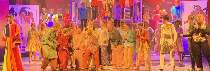 Joseph (a) - A1 STAGE - POP-UP FLATS 2.3m high - PHOTOS - 02