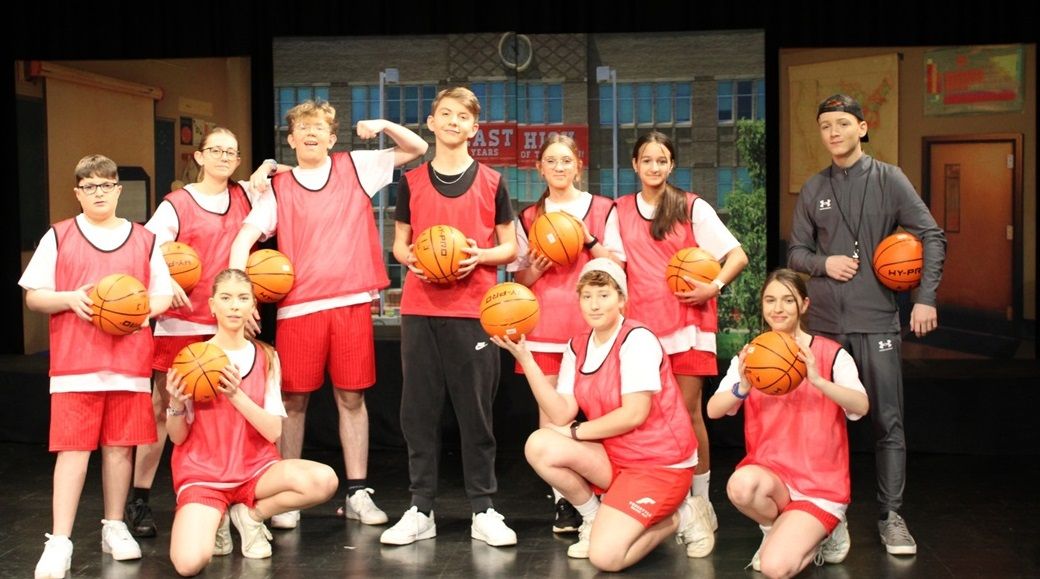 High School Musical - A1 STAGE - POP-UP FLATS 2.3m high - PHOTOS - 01