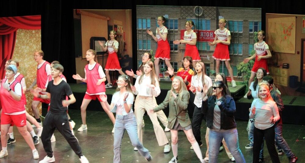 High School Musical - A1 STAGE - POP-UP FLATS 2.3m high - PHOTOS - 08