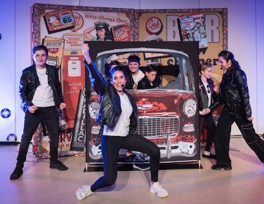 Grease (a)- A1 STAGE - POP-UP FLATS 2.3m high - PHOTOS - 01