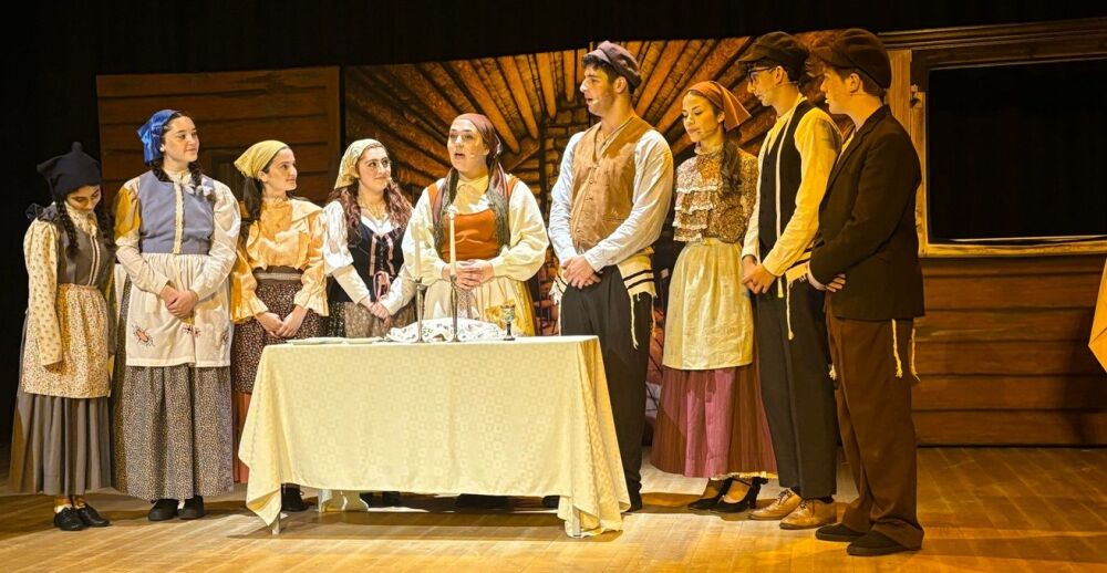 Fiddler on the Roof - A1 STAGE - POP-UP FLATS 2.3m high - PHOTOS - 06