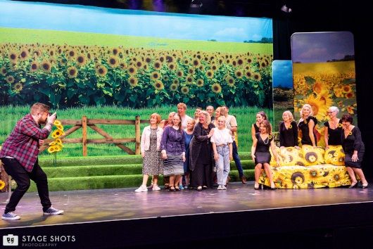 Calendar Girls - A1 STAGE - POP-UP FLATS 3.5m high - PHOTOS - 03