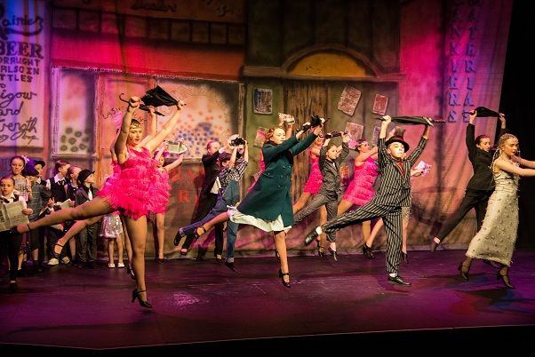Bugsy - A1 STAGE - BACKDROPS - PHOTOS - 04