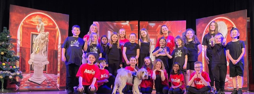 Annie - A1 STAGE - POP-UP FLATS 2.3m high - PHOTOS - 24