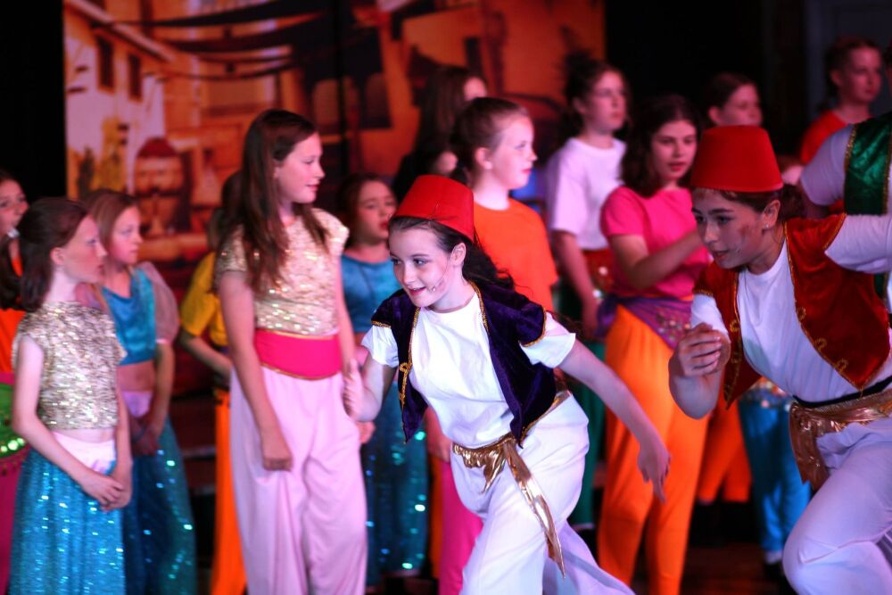 Aladdin (a) - A1 STAGE - POP-UP FLATS 2.3m high - PHOTOS - 10