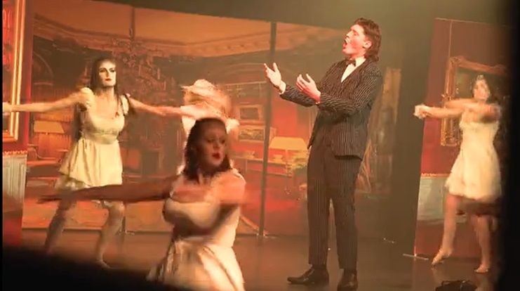 Addams Family - A1 STAGE - POP-UP FLATS 2.3m high - PHOTOS - 10