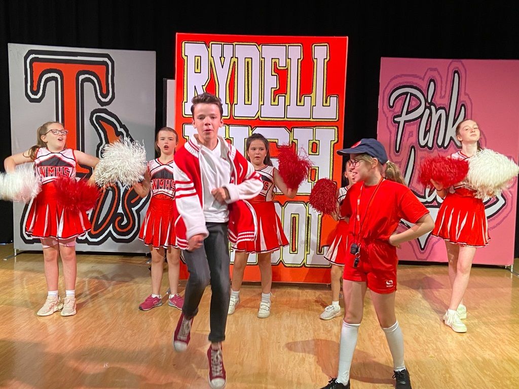 Grease (b)- A1 STAGE - POP-UP FLATS 2.3m high - PHOTOS - 20