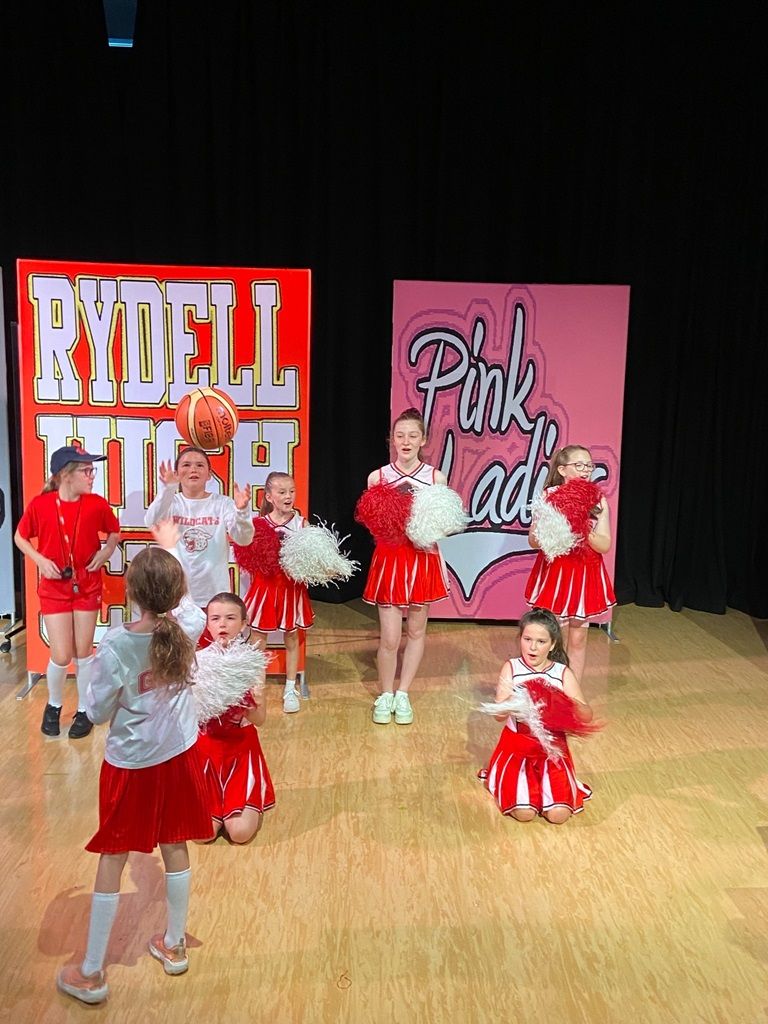 Grease (b)- A1 STAGE - POP-UP FLATS 2.3m high - PHOTOS - 21