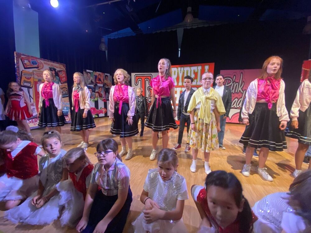 Grease (b)- A1 STAGE - POP-UP FLATS 2.3m high - PHOTOS - 24