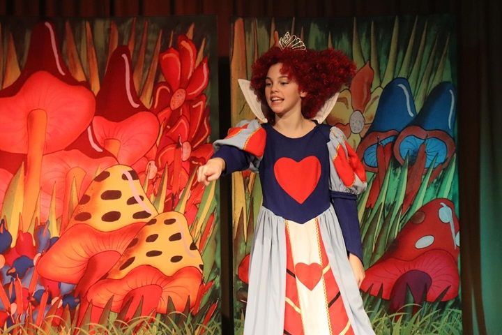 Alice in Wonderland - A1 STAGE - POP-UP FLATS 2.3m high - PHOTOS - 03