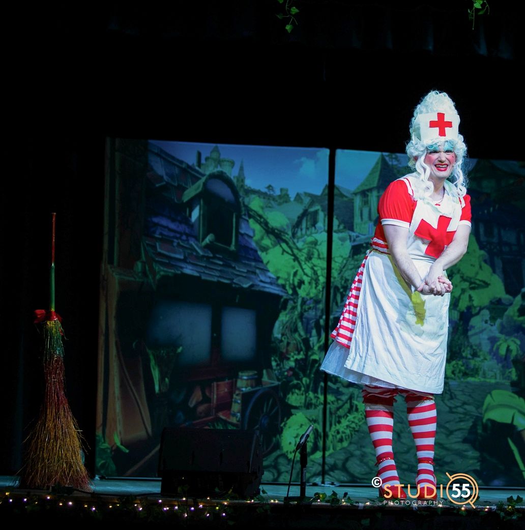 Sleeping Beauty - A1 STAGE - POP-UP FLATS 2.3m high - PHOTOS - 11