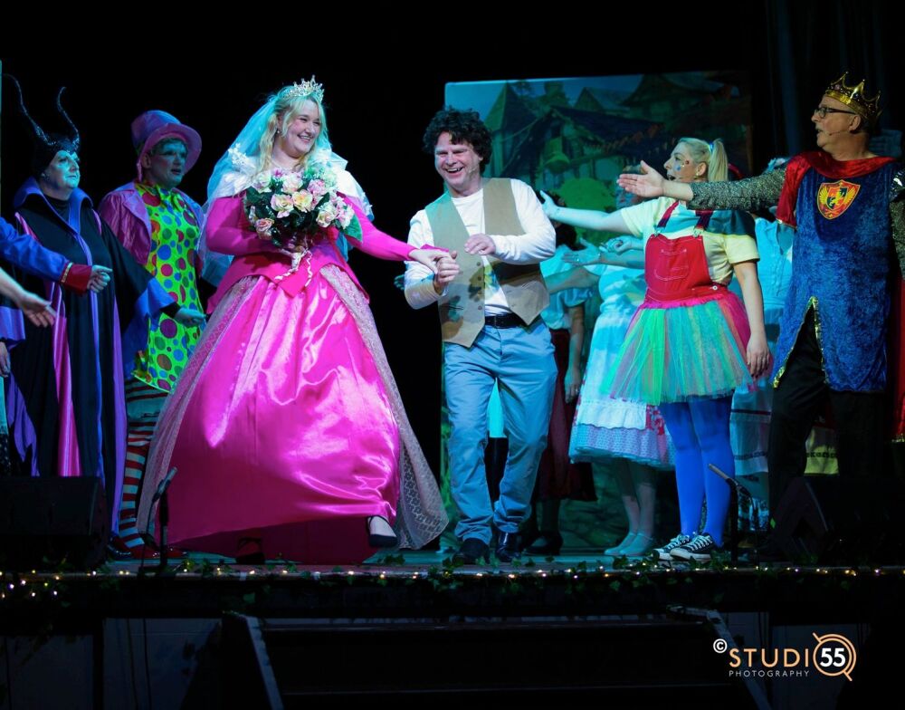 Sleeping Beauty - A1 STAGE - POP-UP FLATS 2.3m high - PHOTOS - 34