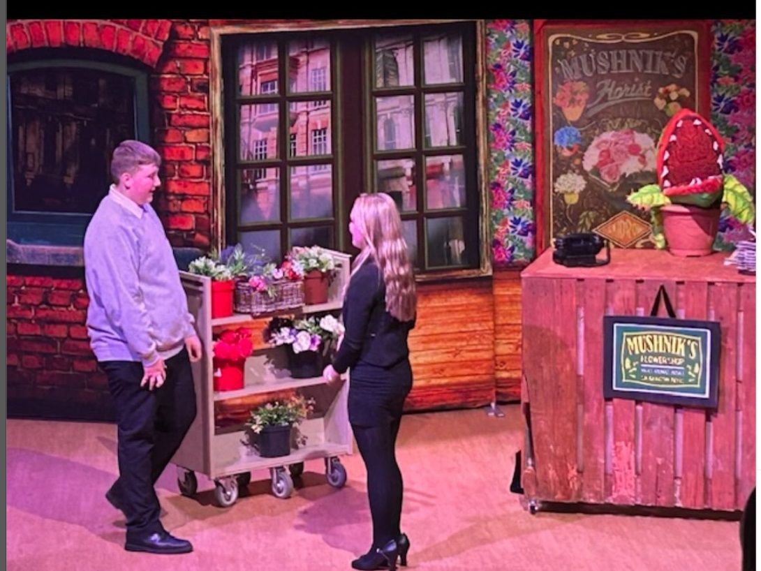 Little Shop Of Horrors - A1 STAGE - POP-UP FLATS 2.3m high - PHOTOS - 11