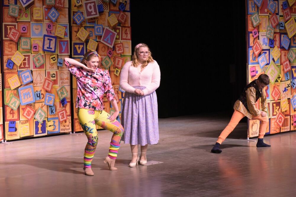 Matilda - A1 STAGE - POP-UP FLATS 3.5m high - PHOTOS - 04