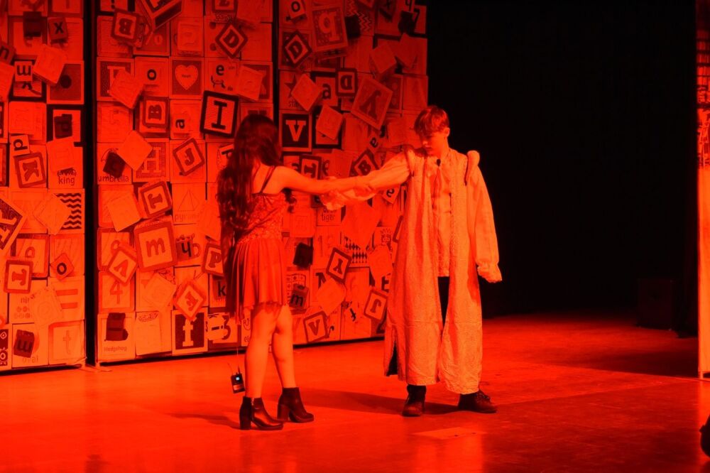 Matilda - A1 STAGE - POP-UP FLATS 3.5m high - PHOTOS - 06
