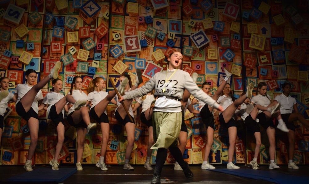 Matilda - A1 STAGE - POP-UP FLATS 3.5m high - PHOTOS - 21