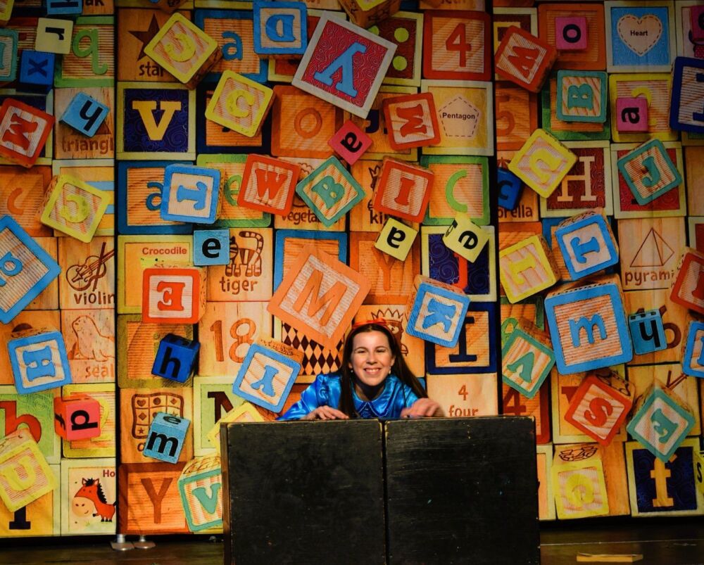 Matilda - A1 STAGE - POP-UP FLATS 3.5m high - PHOTOS - 23
