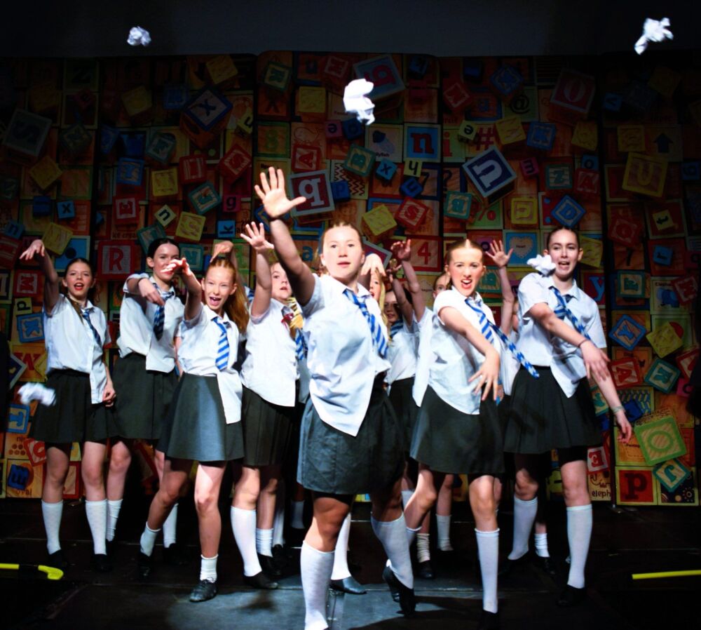 Matilda - A1 STAGE - POP-UP FLATS 3.5m high - PHOTOS - 27