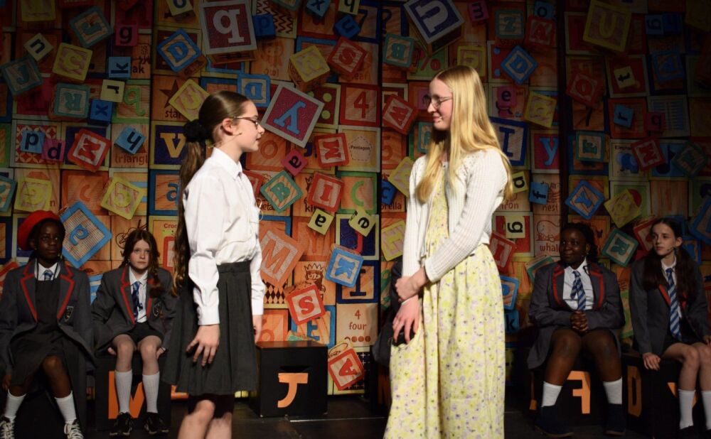 Matilda - A1 STAGE - POP-UP FLATS 3.5m high - PHOTOS - 45