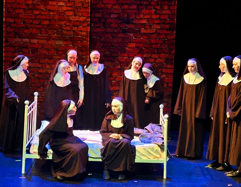 Sister Act - A1 STAGE - POP-UP FLATS 3.5m high - PHOTOS - 52