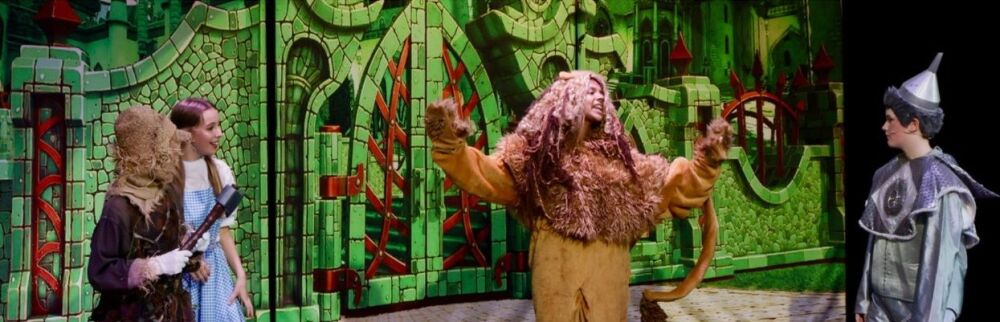 Wizard of Oz (a) - A1 STAGE - POP-UP FLATS 2.3m high - PHOTOS - 31