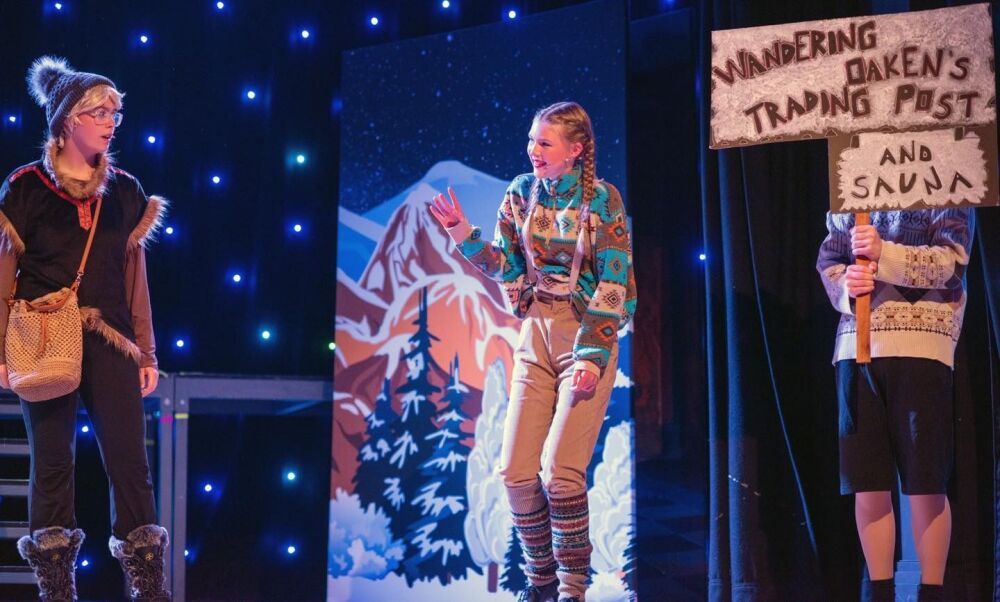 Frozen - A1 STAGE - POP-UP FLATS 2.3m high - PHOTOS - 61