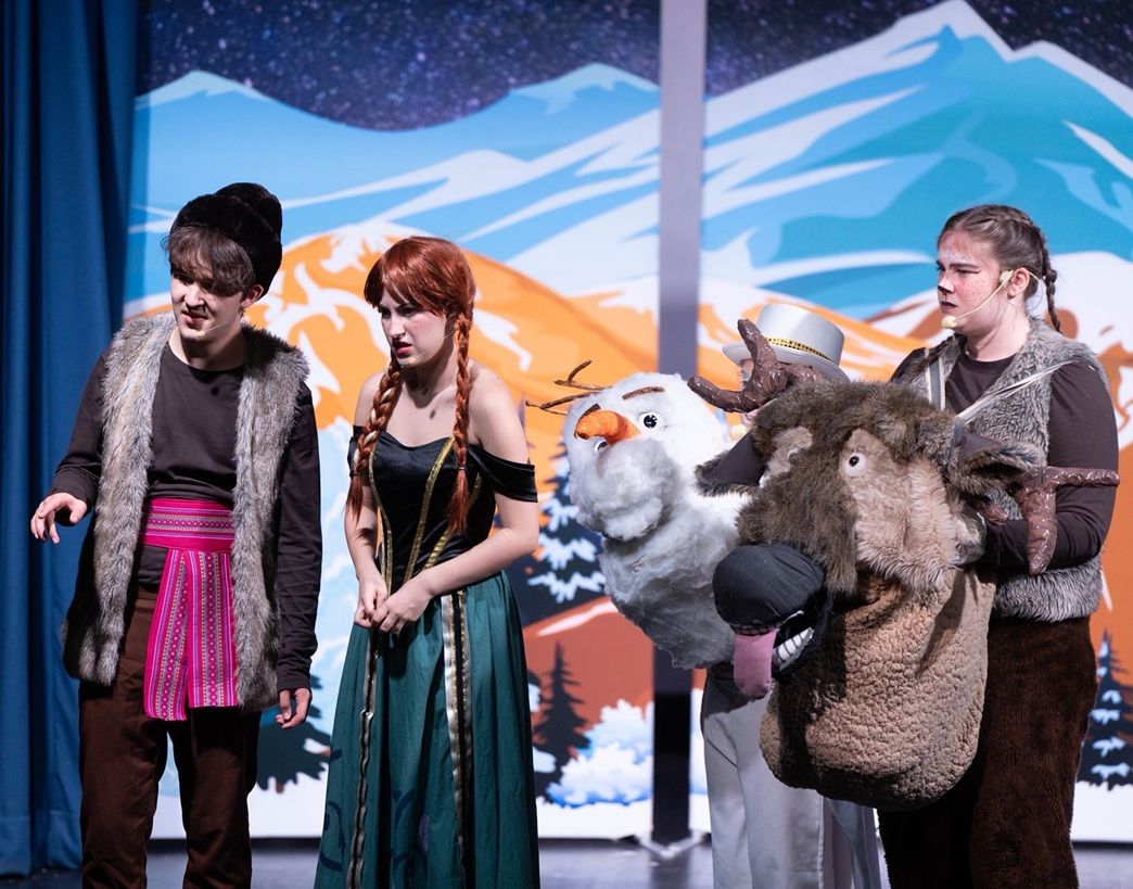 Frozen - A1 STAGE - POP-UP FLATS 2.3m high - PHOTOS - 63