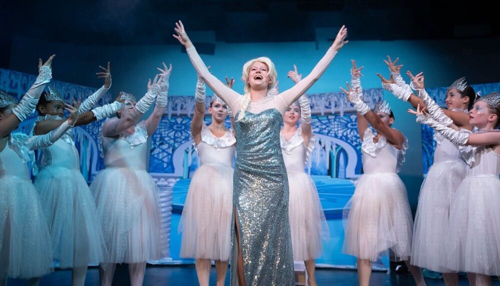 Frozen - A1 STAGE - POP-UP FLATS 2.3m high - PHOTOS - 67
