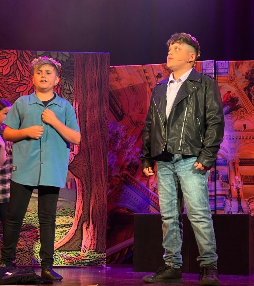 Into the Woods - A1 STAGE - POP-UP FLATS 2.3m high - PHOTOS - 29