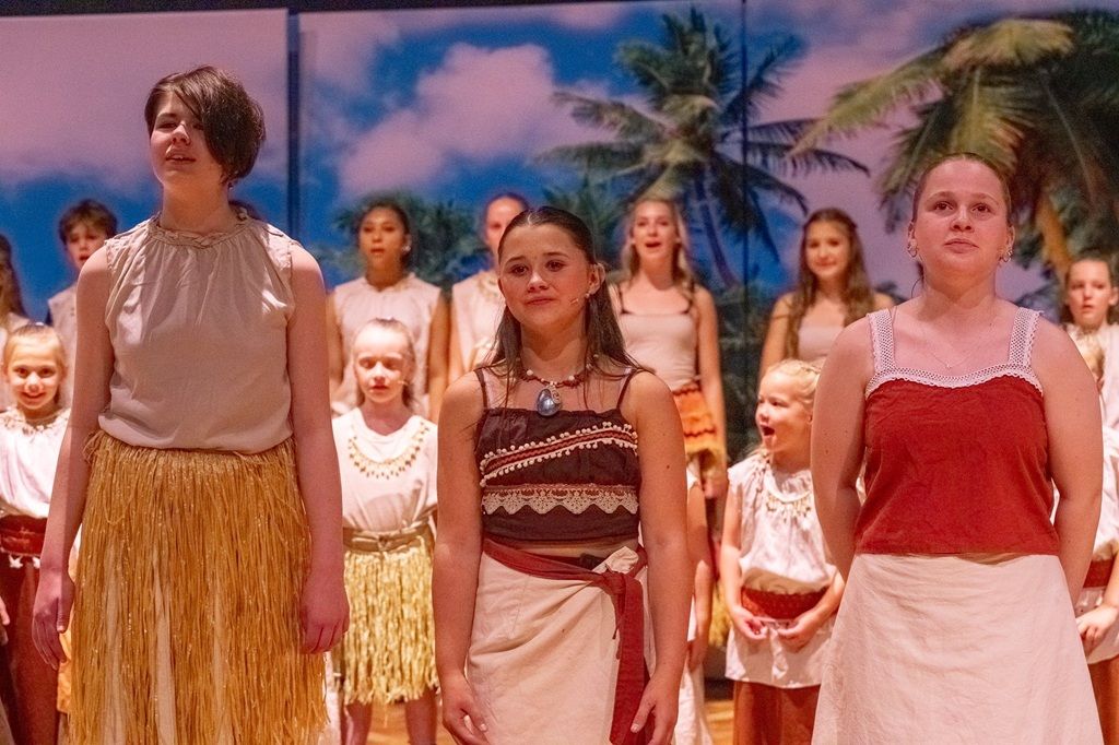 Moana - A1 STAGE - POP-UP FLATS 2.3m high - PHOTOS - 02