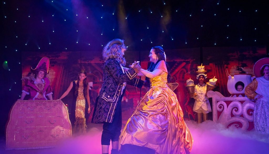 Beauty and the Beast (a) - A1 STAGE - POP-UP FLATS - 14