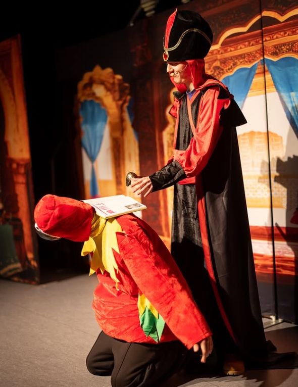 Aladdin (a) - A1 STAGE - POP-UP FLATS 2.3m high - PHOTOS - 31