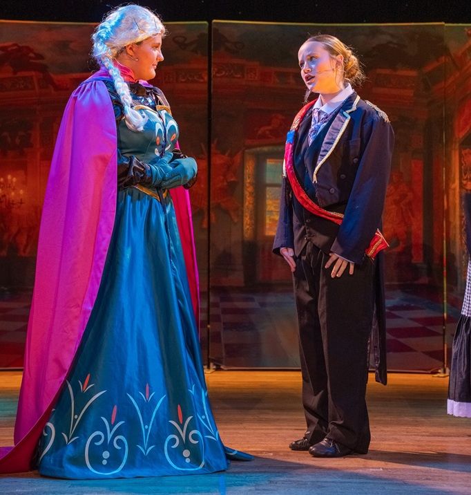 Frozen - A1 STAGE - POP-UP FLATS 2.3m high - PHOTOS - 71