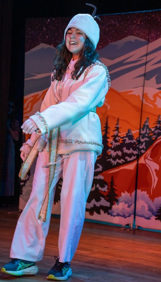 Frozen - A1 STAGE - POP-UP FLATS 2.3m high - PHOTOS - 75