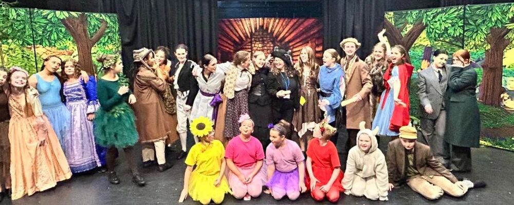 Into the Woods - A1 STAGE - POP-UP FLATS 2.3m high - PHOTOS - 40