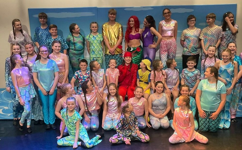 Little Mermaid - A1 STAGE - POP-UP FLATS 2.3m high - PHOTOS - 21