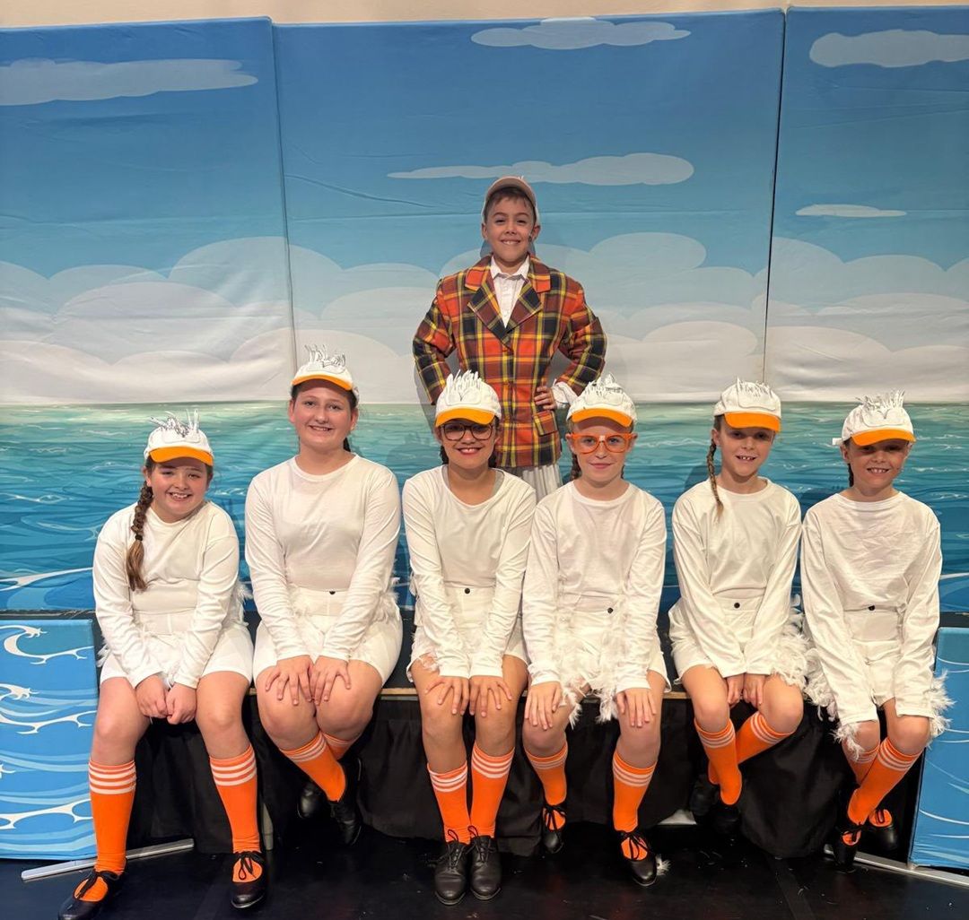 Little Mermaid - A1 STAGE - POP-UP FLATS 2.3m high - PHOTOS - 22