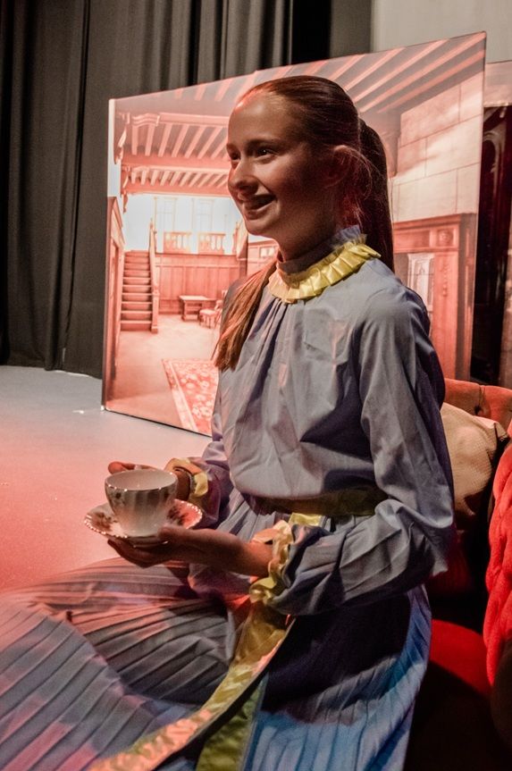 Mary Poppins - A1 STAGE - POP-UP FLATS 2.3m high - PHOTOS - 15