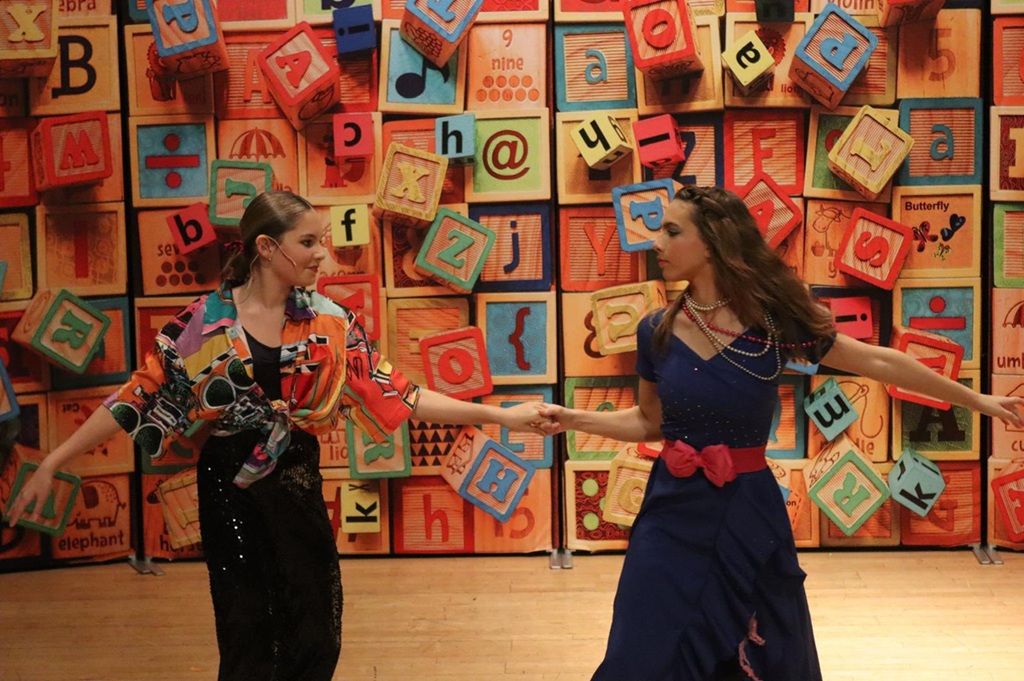 Matilda (a) - A1 STAGE - POP-UP FLATS 2.3m high - PHOTOS - 19