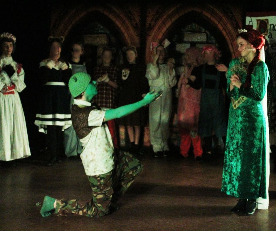 Shrek - A1 STAGE - POP-UP FLATS 2.3m high - PHOTOS - 76