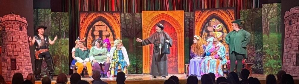 Spamalot - A1 STAGE - POP-UP FLATS 2.3m high - PHOTOS - 12